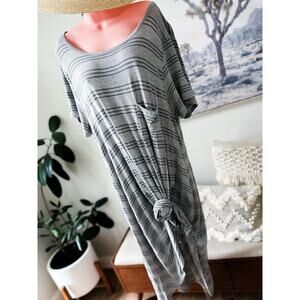 Pocketful of Daydreams simple slouchy tee shirt drapey midi dress
